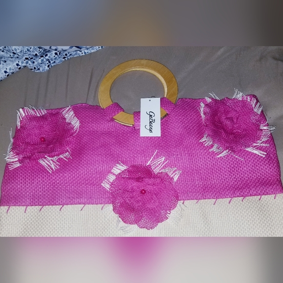 NWT GaBaangs Straw Tote Handbag w/wooden handles - Picture 4 of 4